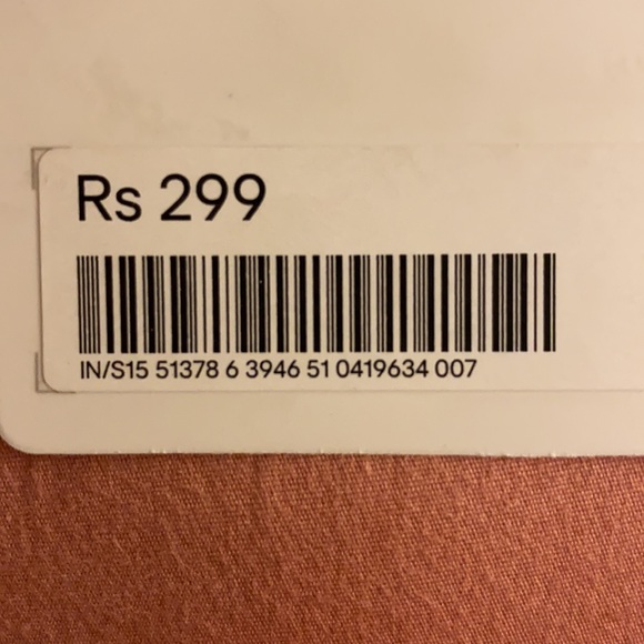 H&M Divided Pink Velvet Choker - Picture 4 of 4